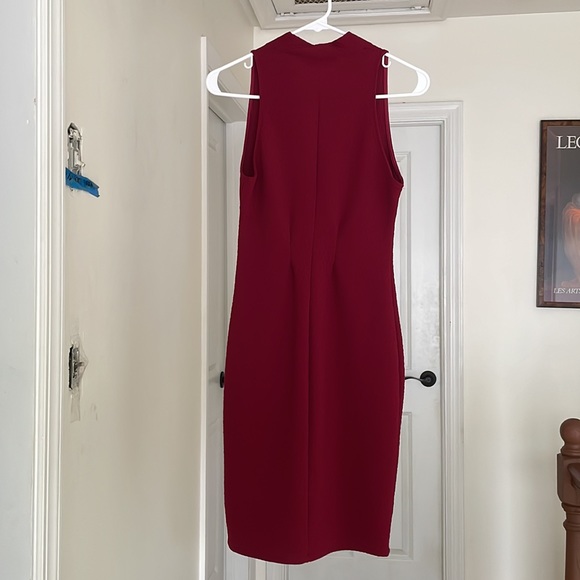 Scarlet Bodycon Dress - Picture 2 of 5